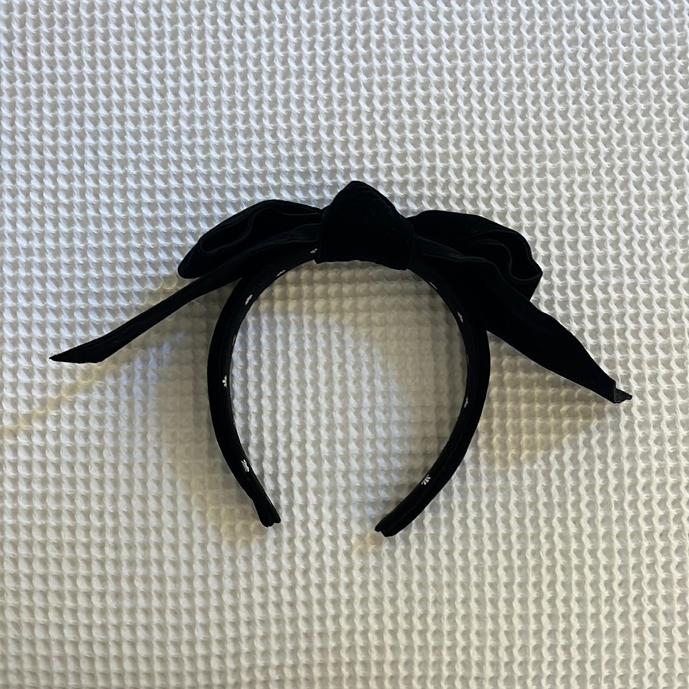 Lele Sadoughi Black Velvet Bow Headband